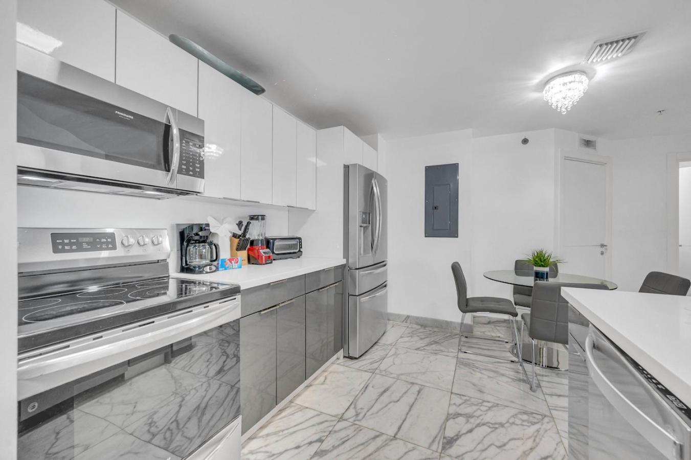 Subtle 2 Bed In Edgewater Near Downtown With Free Parking Apartment Miami Ngoại thất bức ảnh