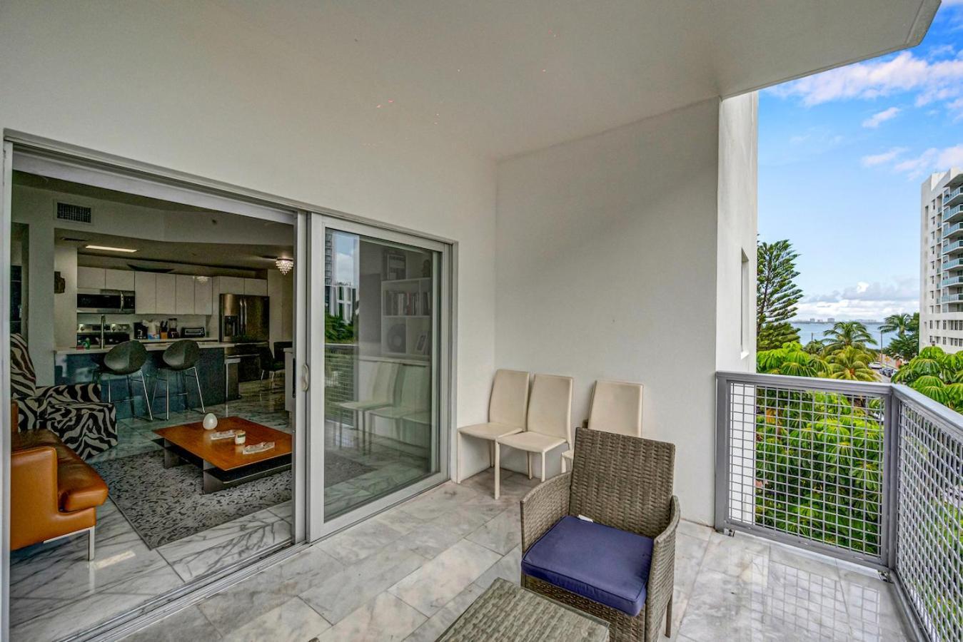 Subtle 2 Bed In Edgewater Near Downtown With Free Parking Apartment Miami Ngoại thất bức ảnh