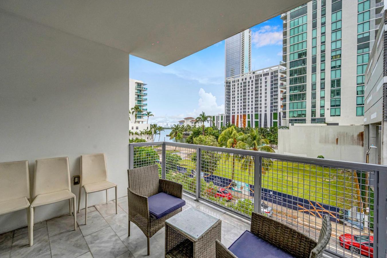 Subtle 2 Bed In Edgewater Near Downtown With Free Parking Apartment Miami Ngoại thất bức ảnh